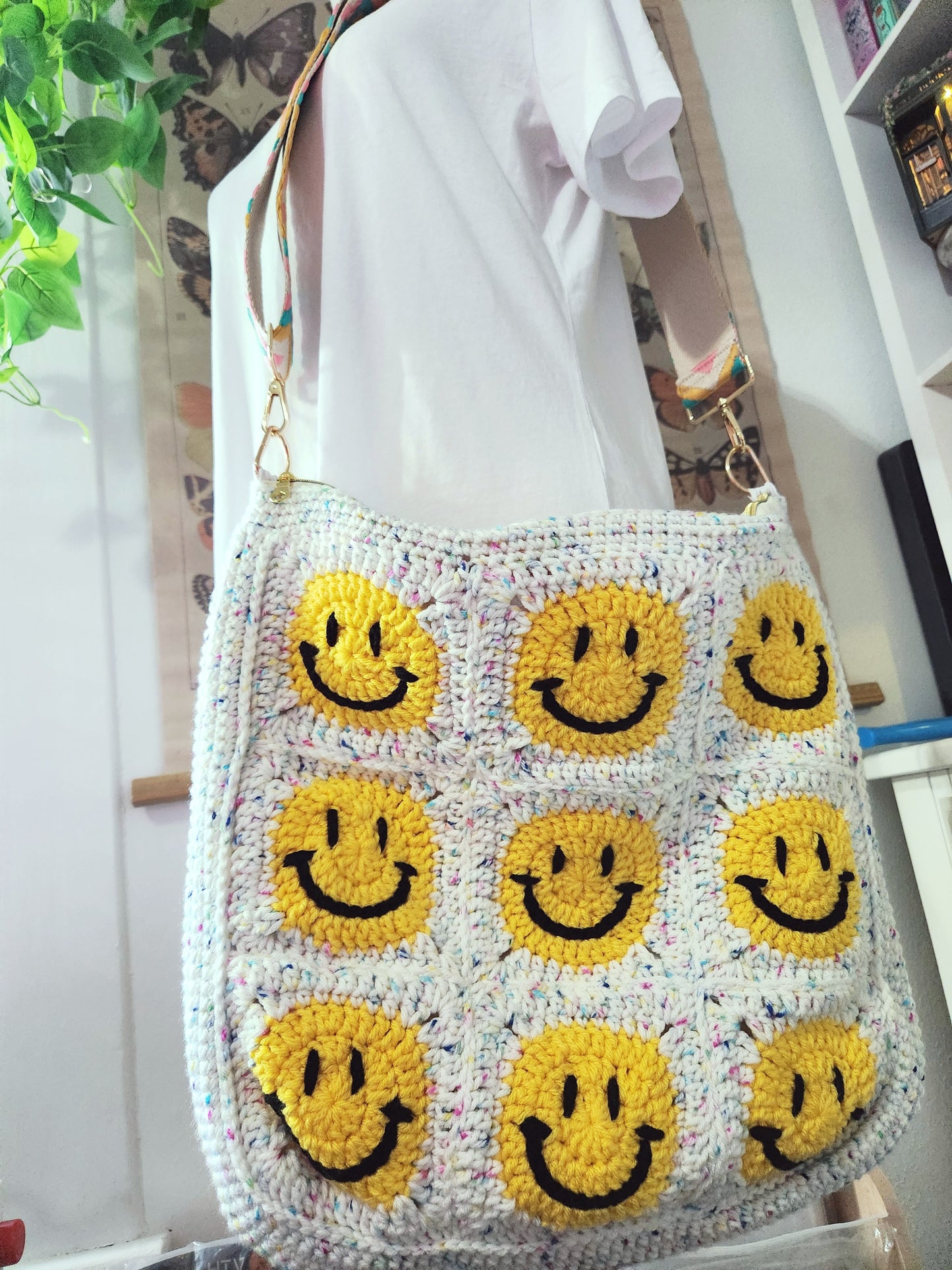 happy face crocheted bag