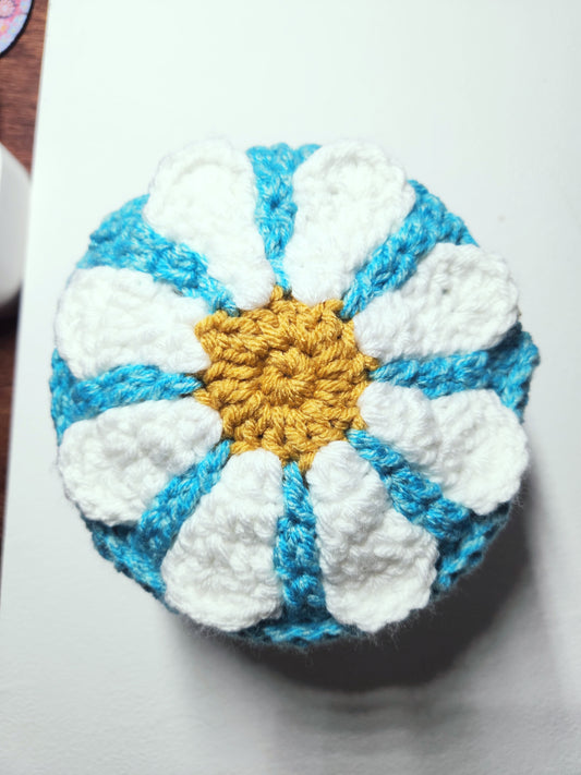 daisy zipper pouch