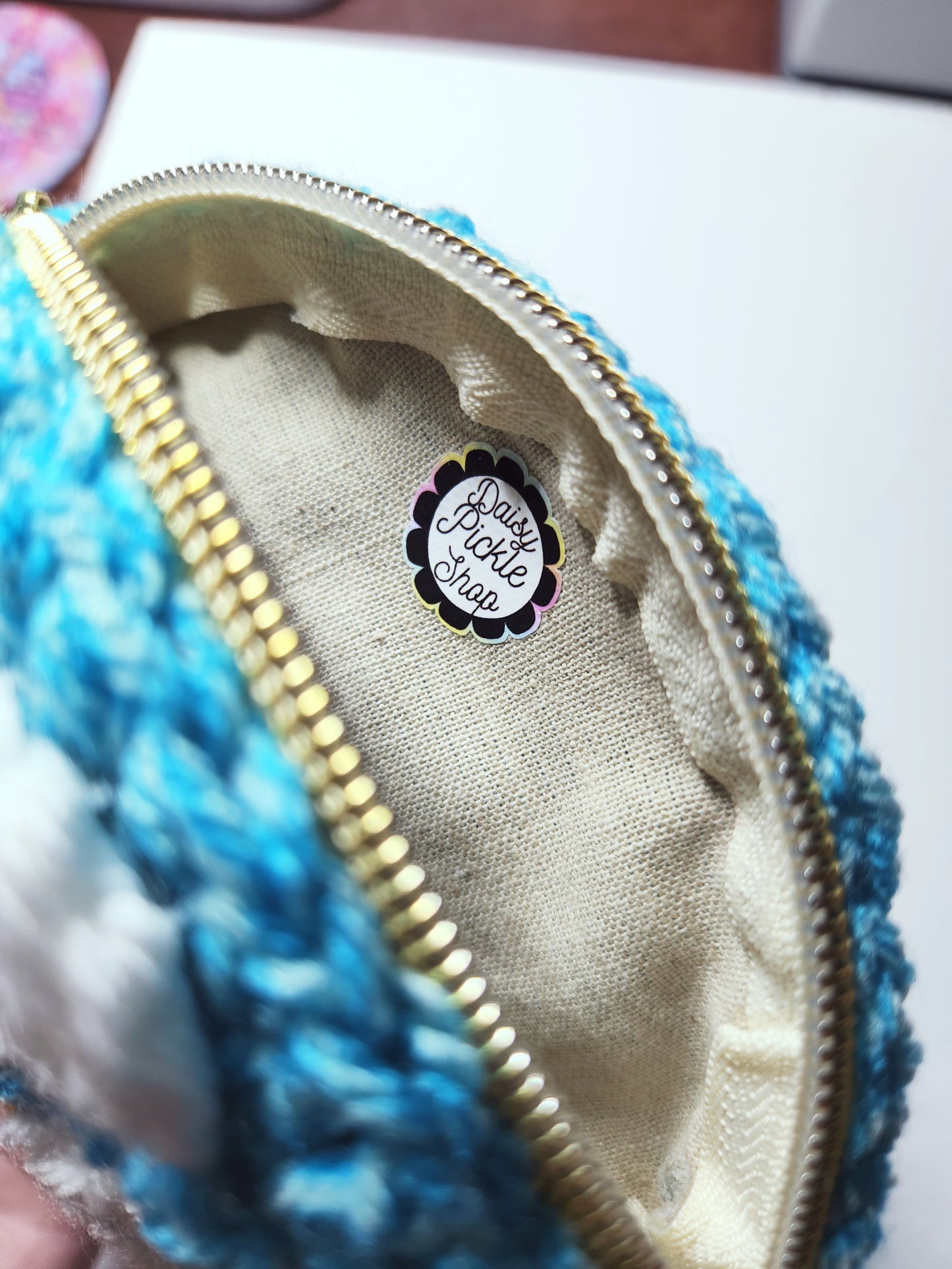 daisy zipper pouch
