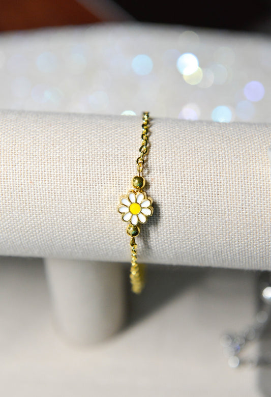 Gold Plated Daisy Bracelet