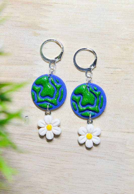 Planet Earth Daisy Earrings