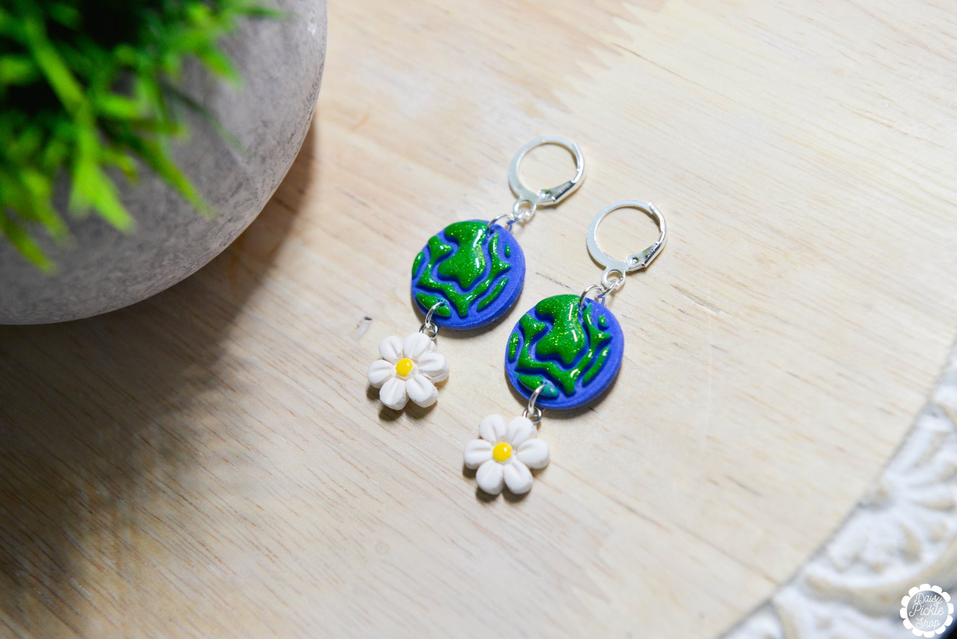 Planet Earth Daisy Earrings