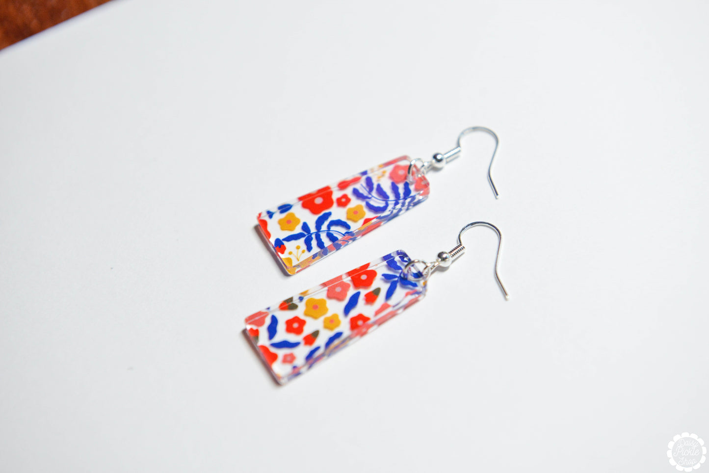 Retro Floral Bar Earrings