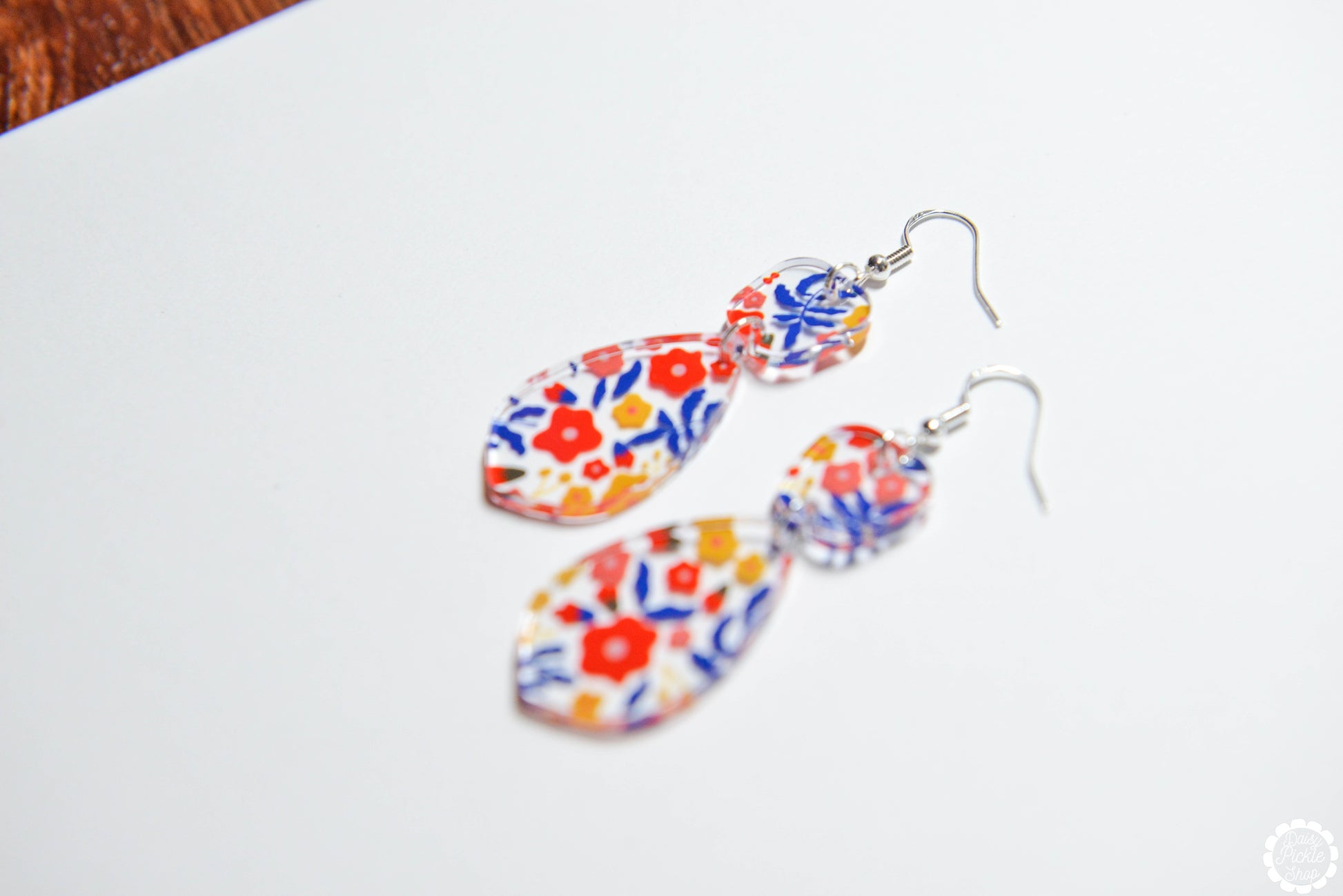 Retro Floral Design Earrings