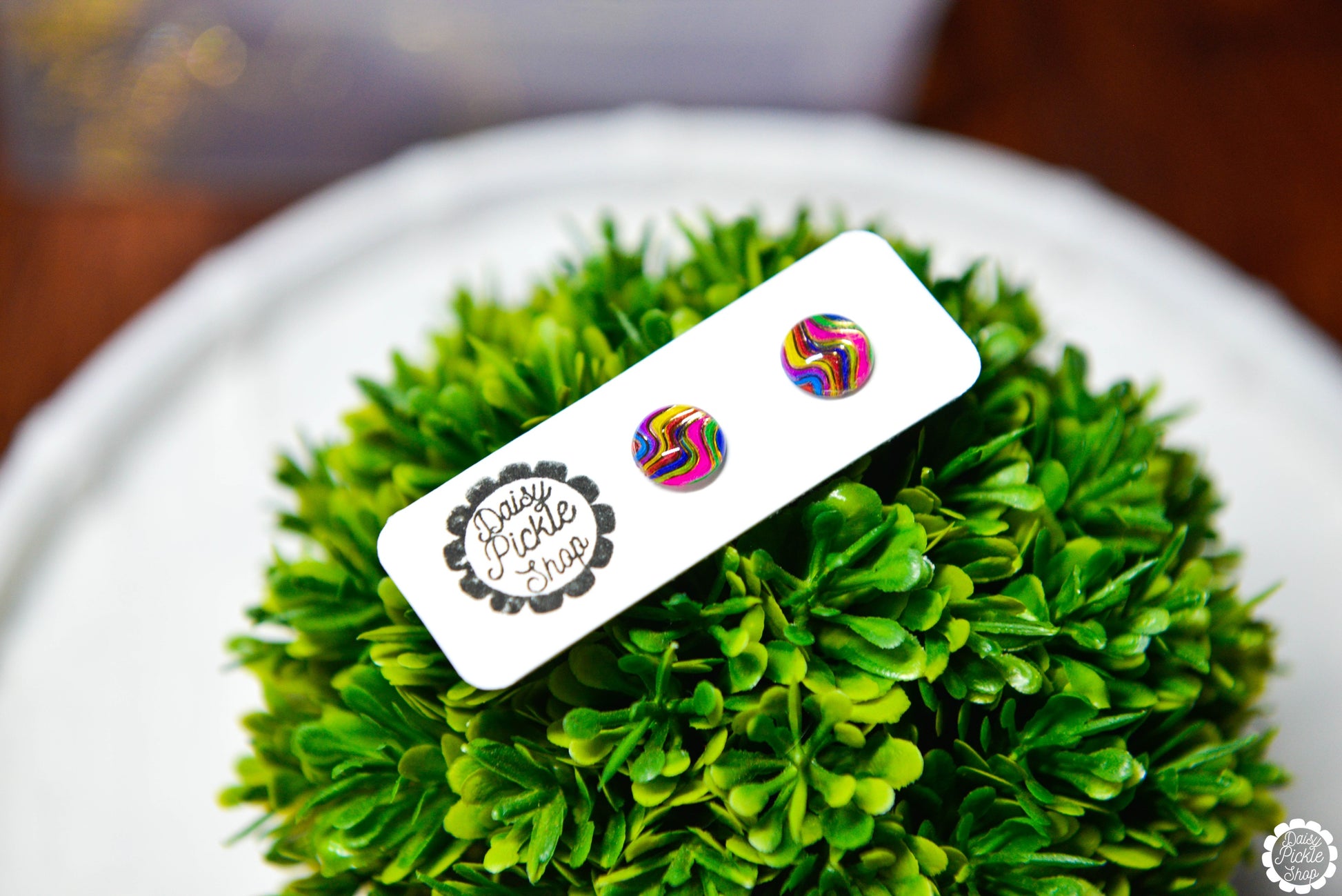 Retro Shine Stud Earrings