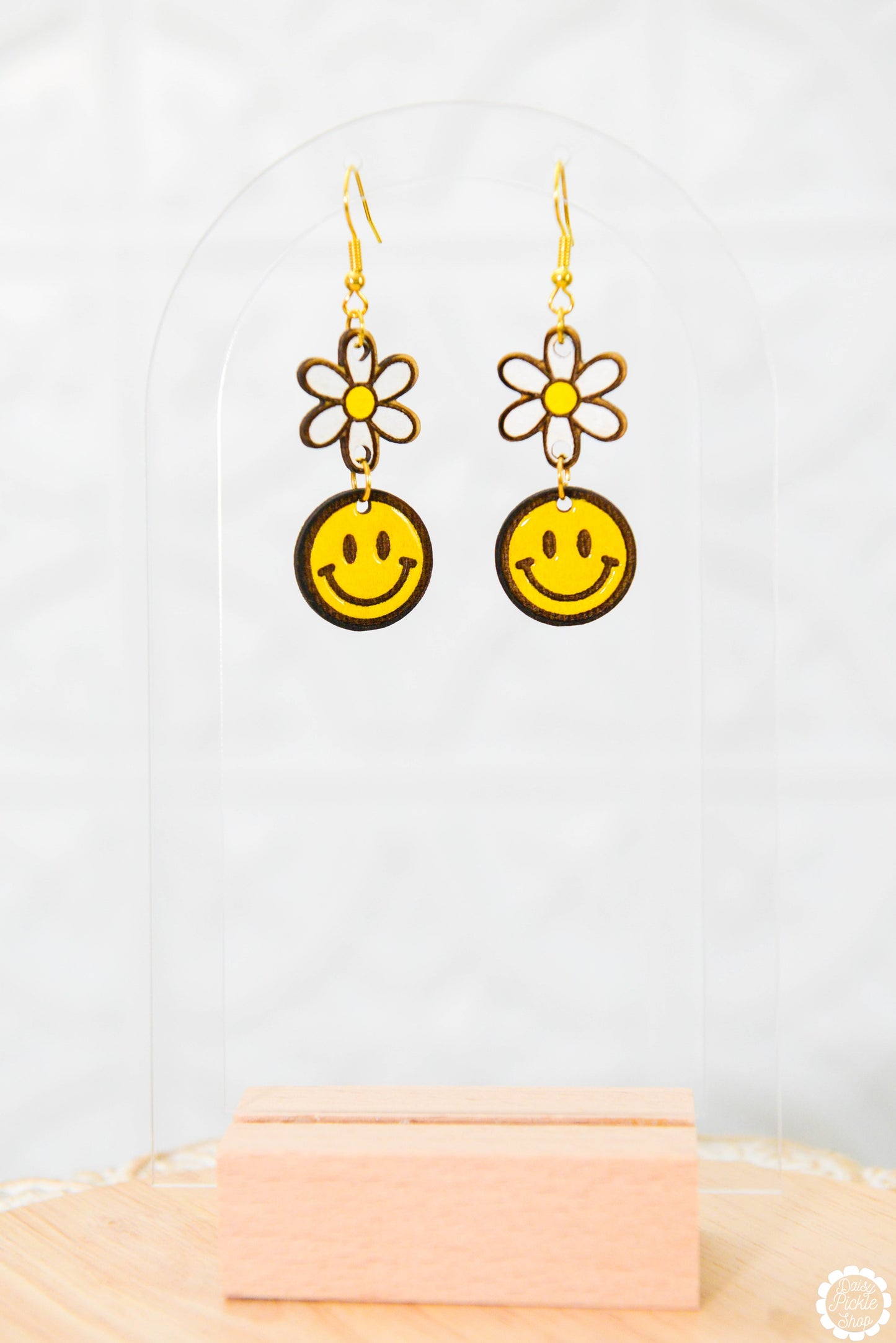 Happy Daisy Dangle Earrings