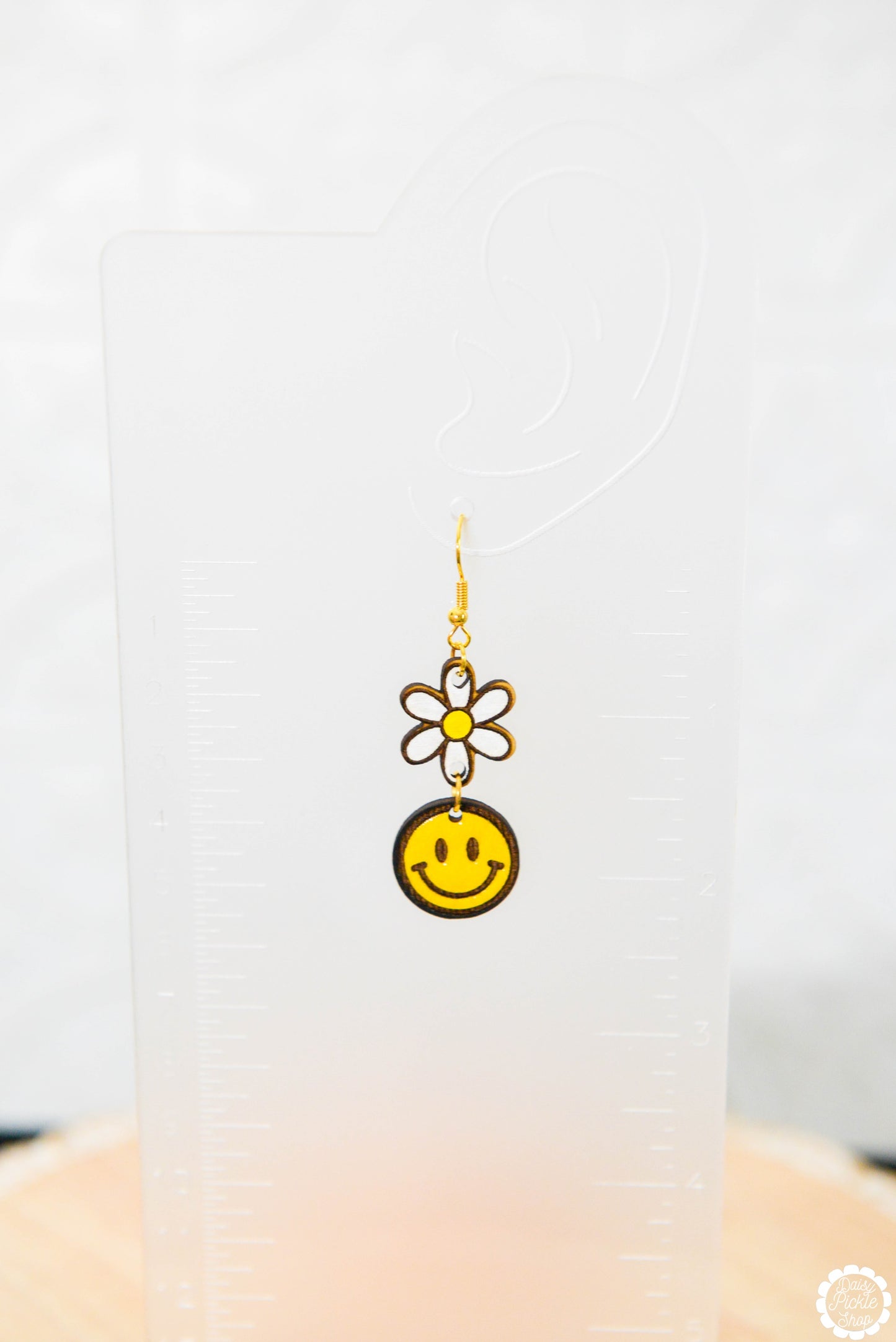 Happy Daisy Dangle Earrings