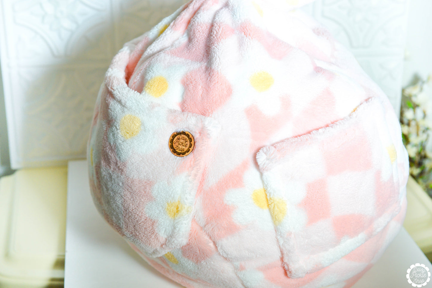 Daisy Checkered Bean Bag Tablet Pouf