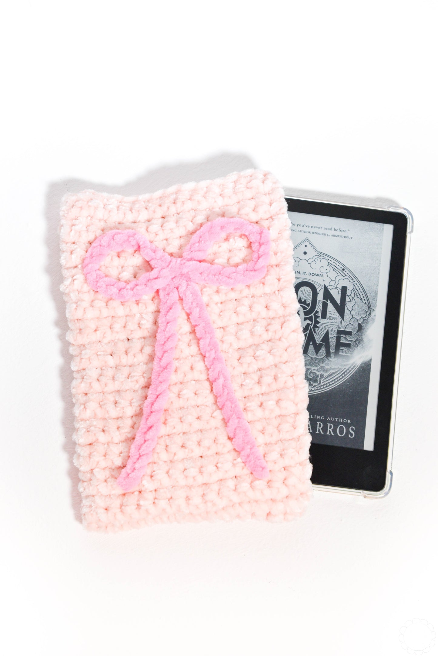 Pretty Pink Bow Crushed Velvet Crochet E-Reader Sleeve