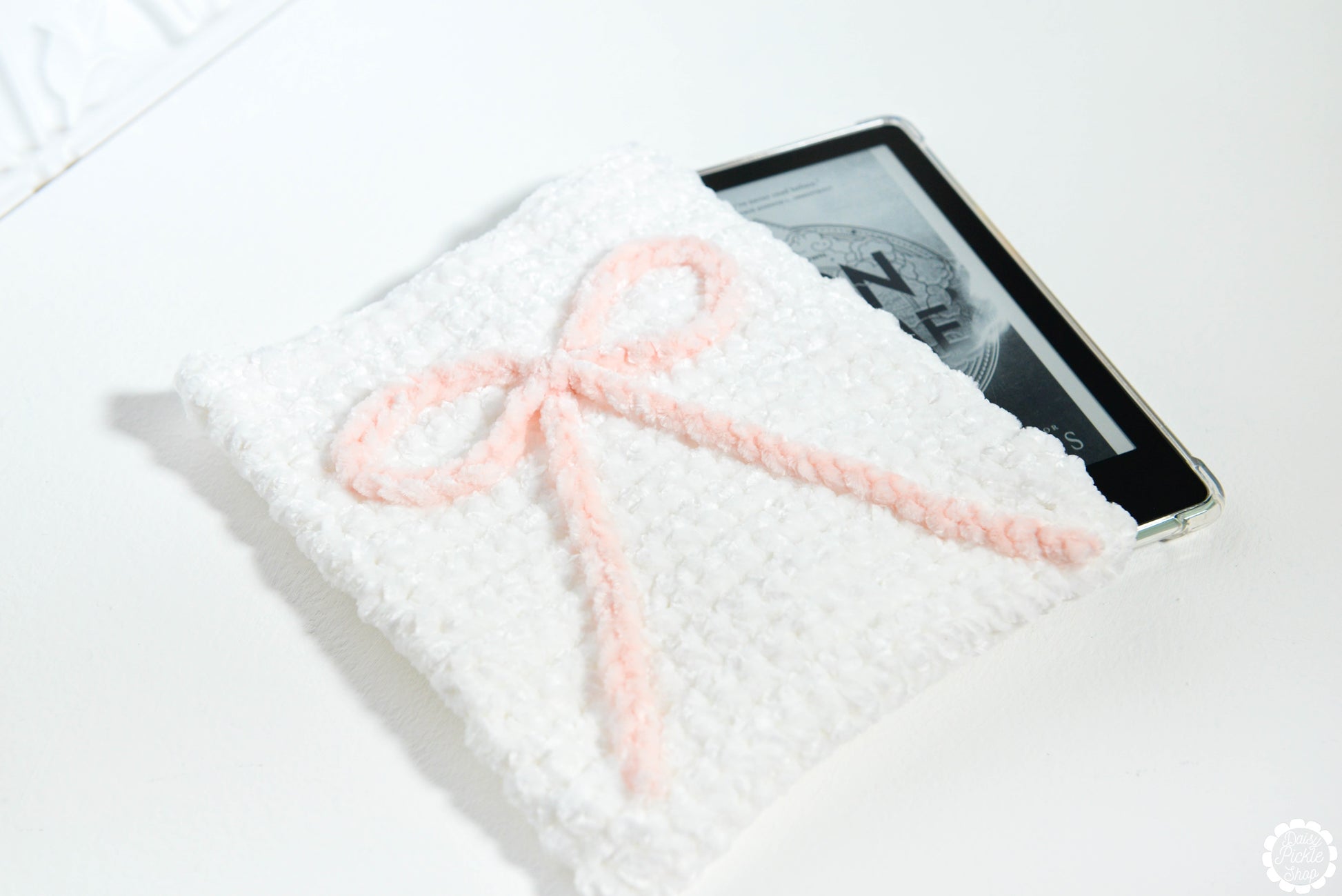 Crushed Velvet Light Pink Bow E-Reader Crochet Sleeve