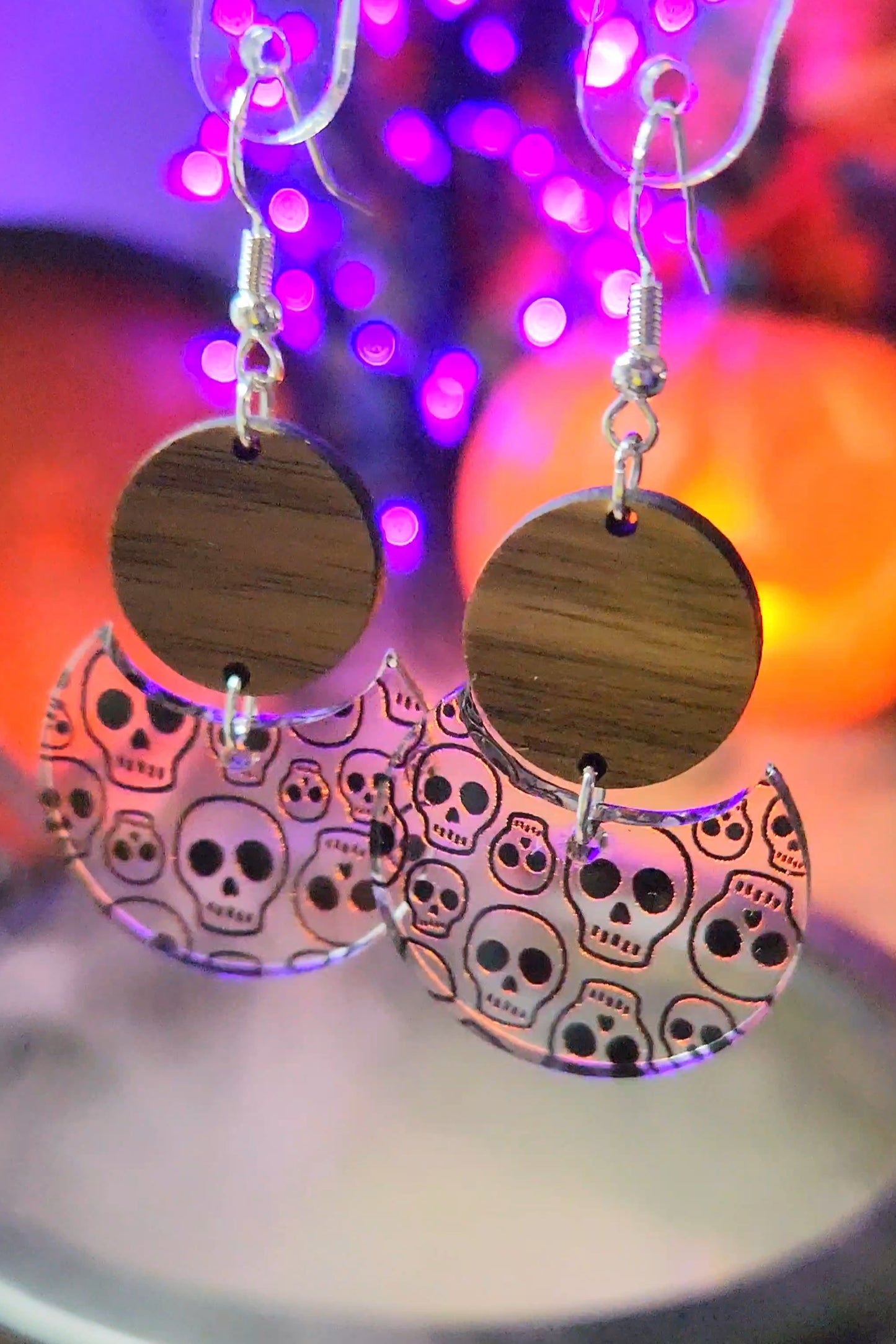 skull earrings